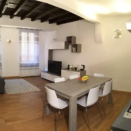 Apartment La Campanella